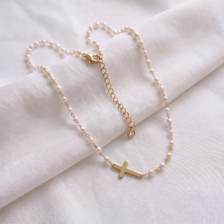 Elora Pearl Necklace